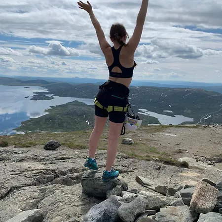 Mountain With 5 Bedrooms And 2 Fireplaces בית נופש *