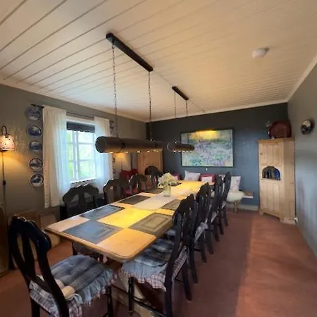 Mountain With 5 Bedrooms And 2 Fireplaces Holiday home *