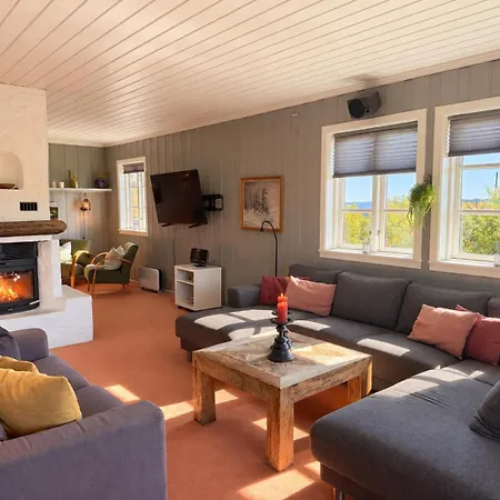 Mountain With 5 Bedrooms And 2 Fireplaces Beitostolen