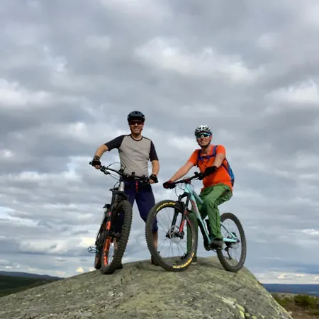 Mountain With 5 Bedrooms And 2 Fireplaces Feriehus Beitostolen